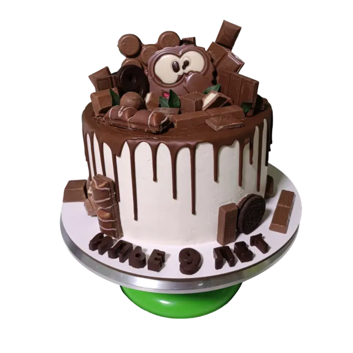 Торт с шоколадным декором